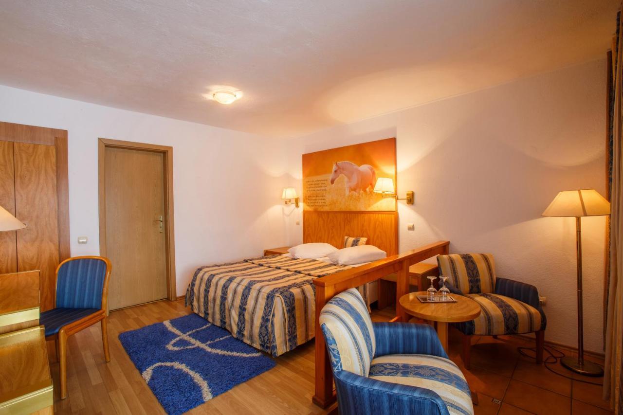 Domeniul Dracula Danes Hotel Екстериор снимка
